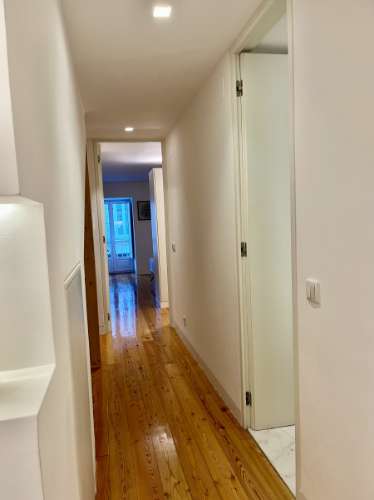 Edifício Remodelado na Rua de São Bento - Excelente Oportunidade de Investimento