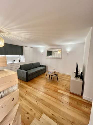 Edifício Remodelado na Rua de São Bento - Excelente Oportunidade de Investimento