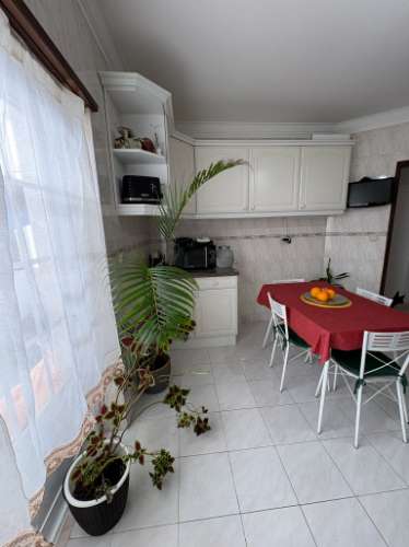 Excelente Apartamento T3 no Centro de Mafra com Parqueamento e Arrecadação