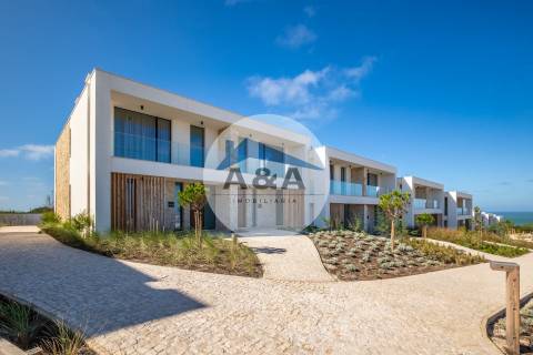 Townhouses, 3 Suites - Ocean & Golf