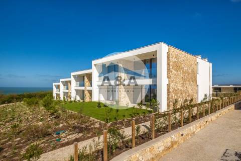 Townhouses, 3 Suites - Ocean & Golf