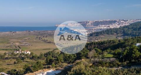 Vivenda de Luxo com Vista para o Mar na Encantadora Praia da Nazaré
