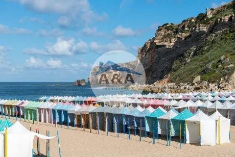 Vivenda de Luxo com Vista para o Mar na Encantadora Praia da Nazaré