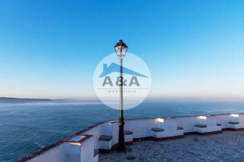 Vivenda de Luxo com Vista para o Mar na Encantadora Praia da Nazaré
