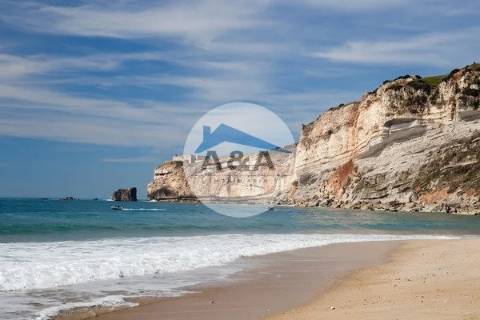 Vivenda de Luxo com Vista para o Mar na Encantadora Praia da Nazaré
