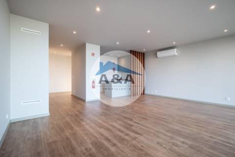 Apartamentos na Costa de Luxo com vistas deslumbrantes