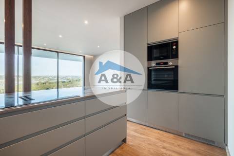 Apartamentos na Costa de Luxo com vistas deslumbrantes