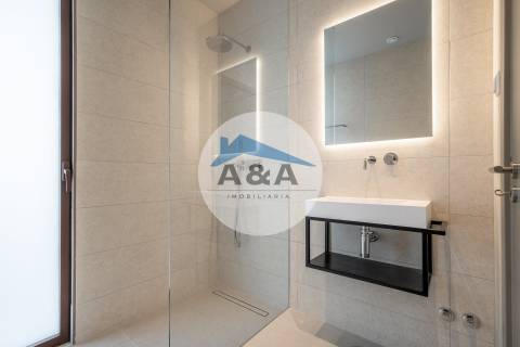 Apartamentos na Costa de Luxo com vistas deslumbrantes