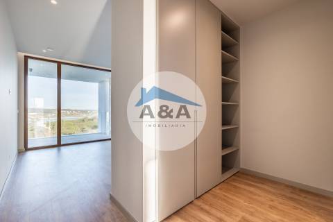 Apartamentos na Costa de Luxo com vistas deslumbrantes