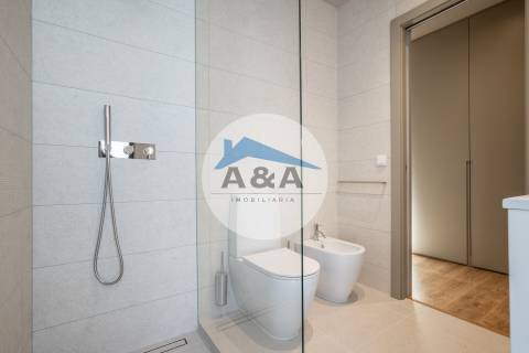 Apartamentos na Costa de Luxo com vistas deslumbrantes