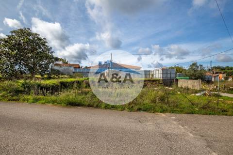 Terreno com Projeto Aprovado para 3 Casas em Leiria!