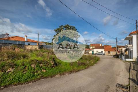Terreno com Projeto Aprovado para 3 Casas em Leiria!