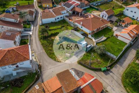 Terreno com Projeto Aprovado para 3 Casas em Leiria!