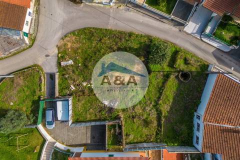 Terreno com Projeto Aprovado para 3 Casas em Leiria!