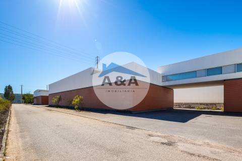 Armazém com Licenciamento Industrial