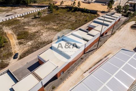 Armazém com Licenciamento Industrial