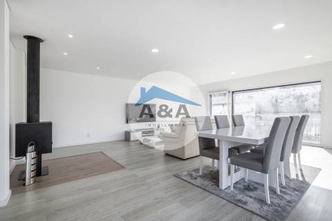 Moradia V4+2 como Nova - Caldas da Rainha