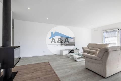 Moradia V4+2 como Nova - Caldas da Rainha