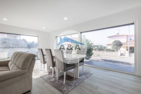 Moradia V4+2 como Nova - Caldas da Rainha