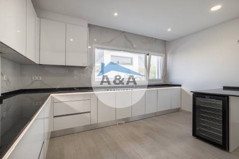 Moradia V4+2 como Nova - Caldas da Rainha