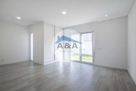 Moradia V4+2 como Nova - Caldas da Rainha