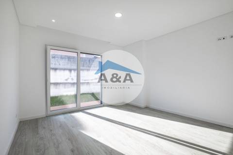 Moradia V4+2 como Nova - Caldas da Rainha