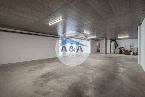 Moradia V4+2 como Nova - Caldas da Rainha