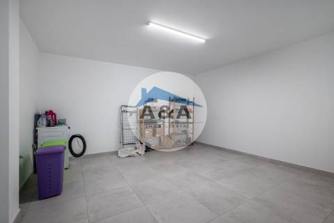 Moradia V4+2 como Nova - Caldas da Rainha