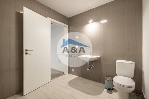 Moradia V4+2 como Nova - Caldas da Rainha