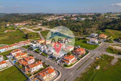 Moradia V4+2 como Nova - Caldas da Rainha