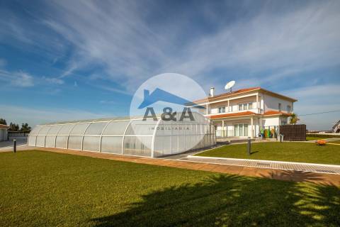 MORADIA T5 EM VIEIRA DE LEIRIA