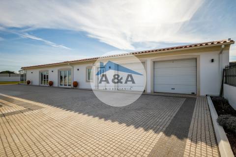 MORADIA T5 EM VIEIRA DE LEIRIA