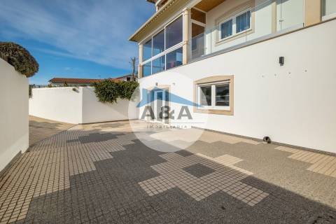 MORADIA T5 EM VIEIRA DE LEIRIA