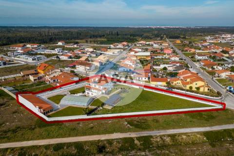 MORADIA T5 EM VIEIRA DE LEIRIA