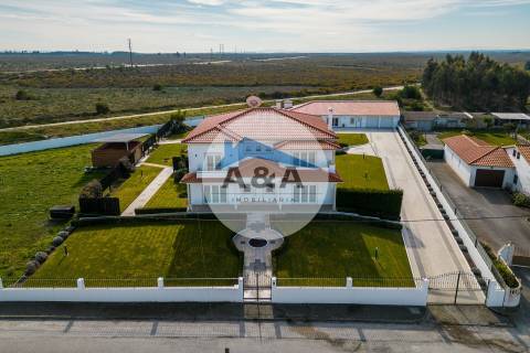 MORADIA T5 EM VIEIRA DE LEIRIA