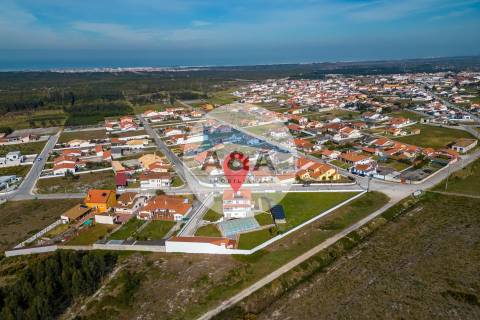 MORADIA T5 EM VIEIRA DE LEIRIA