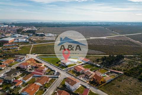 MORADIA T5 EM VIEIRA DE LEIRIA