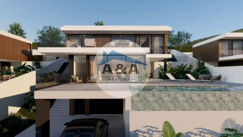 MORADIA T3 COM PISCINA, VISTA ÚNICA PARA O MAR