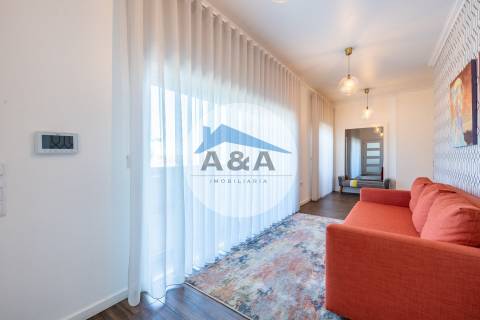 Moradia T3 Como Nova no Centro de Pataias