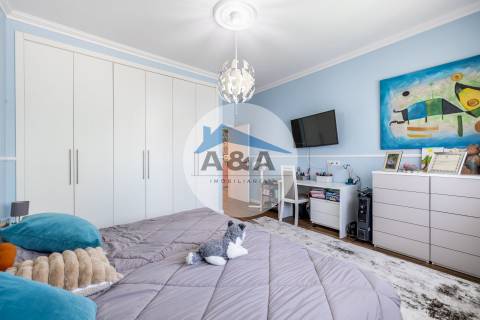 Moradia T3 Como Nova no Centro de Pataias