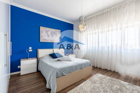 Moradia T3 Como Nova no Centro de Pataias