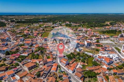 Moradia T3 Como Nova no Centro de Pataias