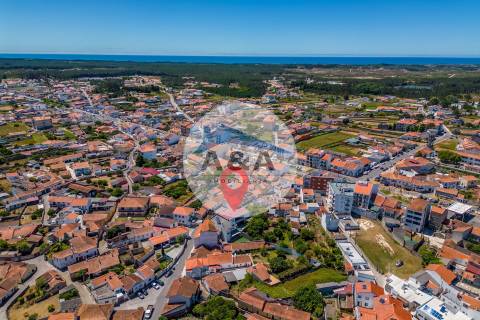 Moradia T3 Como Nova no Centro de Pataias