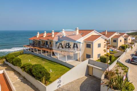 Apartamento T4 Duplex com Vista Mar a 50 metros da Praia – Pedra do Ouro