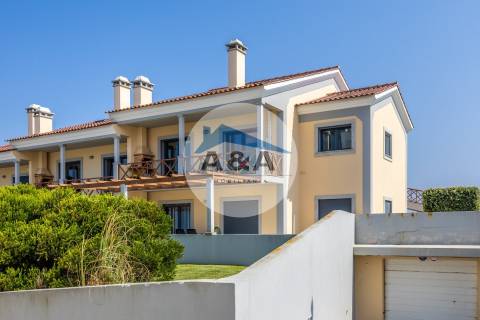 Apartamento T4 Duplex com Vista Mar a 50 metros da Praia – Pedra do Ouro