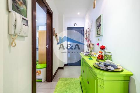 Apartamento T4 Duplex com Vista Mar a 50 metros da Praia – Pedra do Ouro