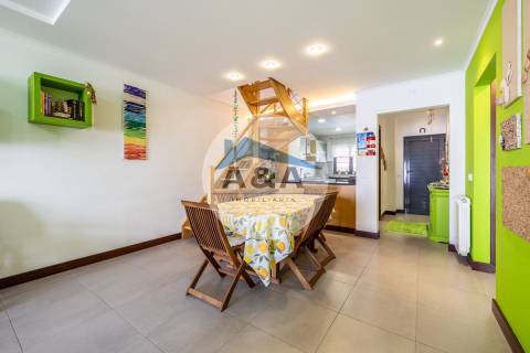 Apartamento T4 Duplex com Vista Mar a 50 metros da Praia – Pedra do Ouro