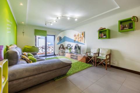 Apartamento T4 Duplex com Vista Mar a 50 metros da Praia – Pedra do Ouro