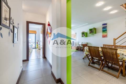 Apartamento T4 Duplex com Vista Mar a 50 metros da Praia – Pedra do Ouro