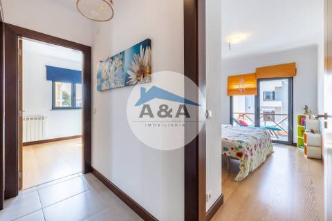 Apartamento T4 Duplex com Vista Mar a 50 metros da Praia – Pedra do Ouro